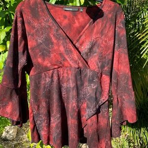 Deep red and black Tunic top with bell sleeves.